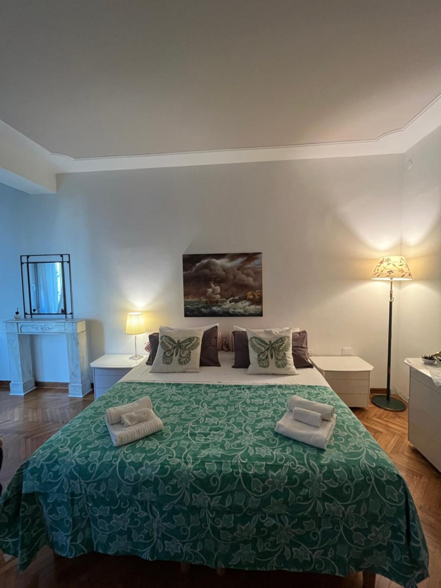 Residenza Delle Farfalle-Tripla Con Bagno Privato E Matrimoniale Con Bagno Condiviso パドヴァ エクステリア 写真