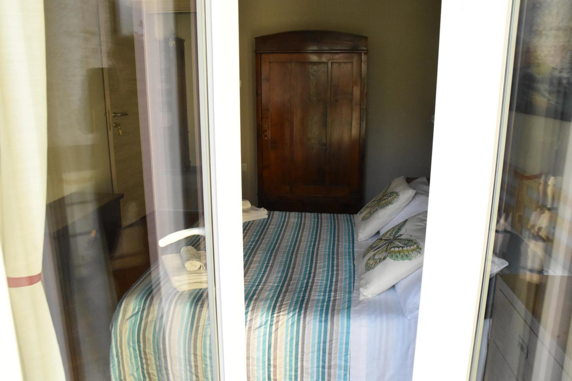 Residenza Delle Farfalle-Tripla Con Bagno Privato E Matrimoniale Con Bagno Condiviso パドヴァ エクステリア 写真