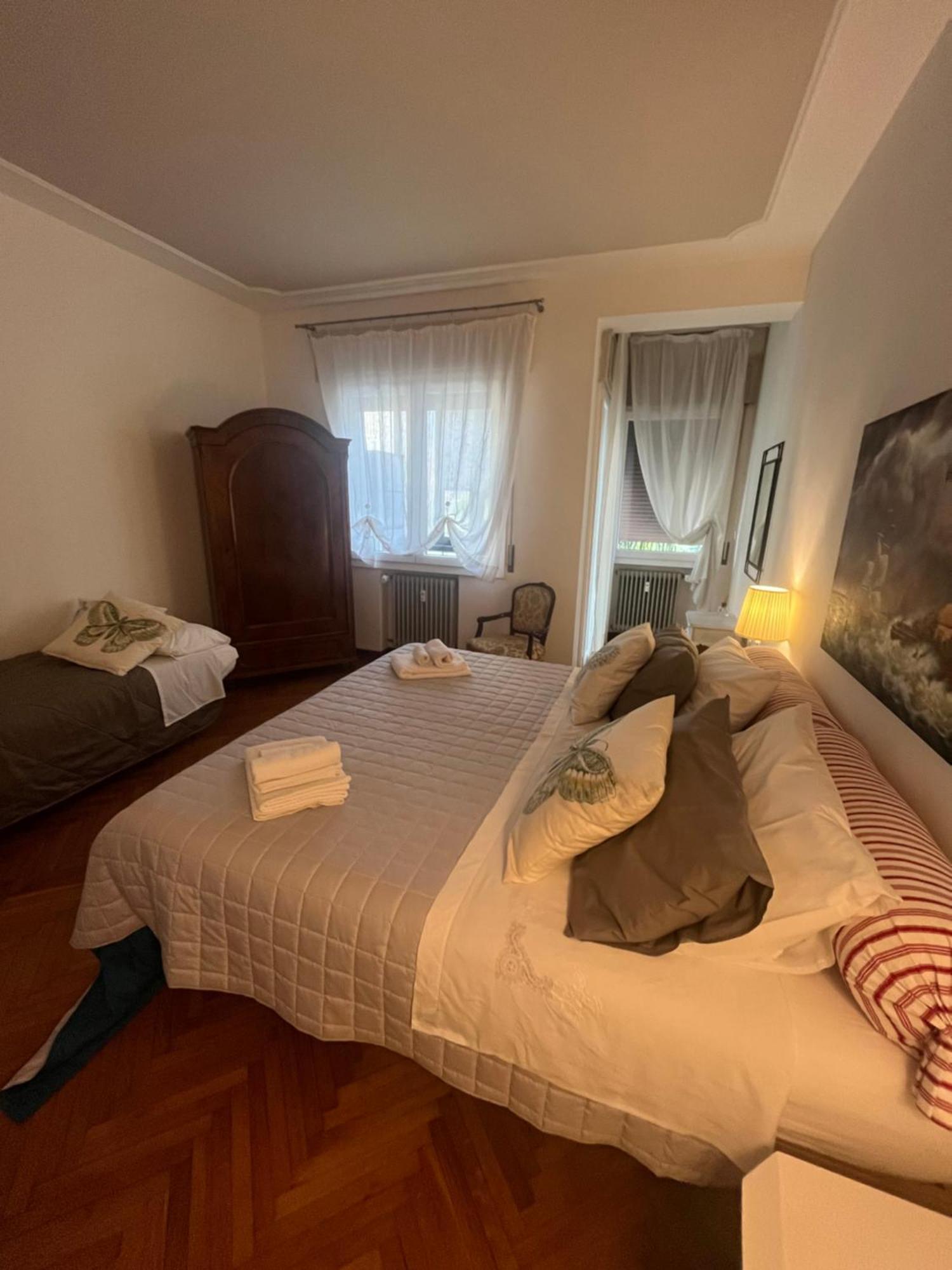 Residenza Delle Farfalle-Tripla Con Bagno Privato E Matrimoniale Con Bagno Condiviso パドヴァ エクステリア 写真