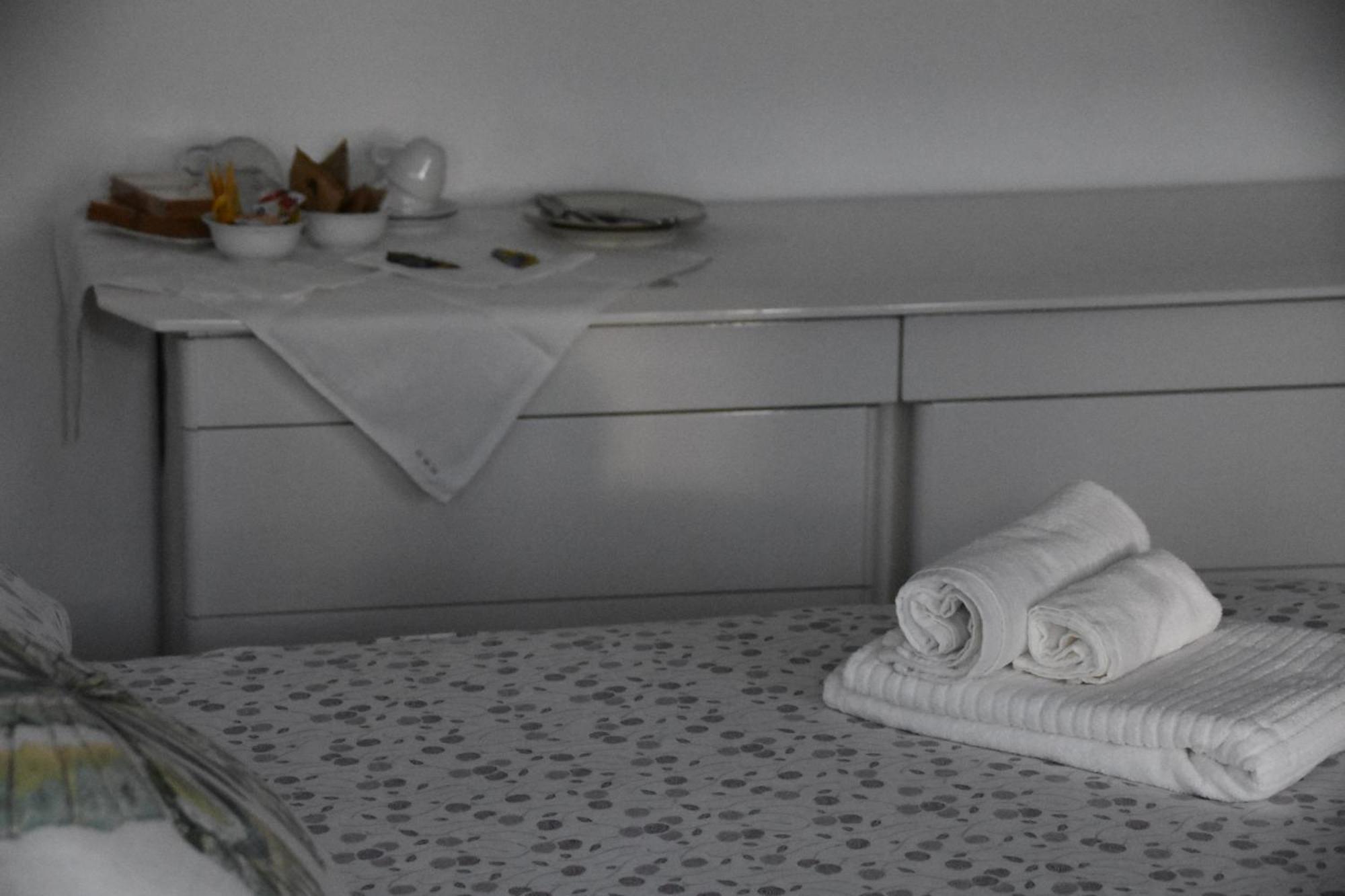 Residenza Delle Farfalle-Tripla Con Bagno Privato E Matrimoniale Con Bagno Condiviso パドヴァ エクステリア 写真